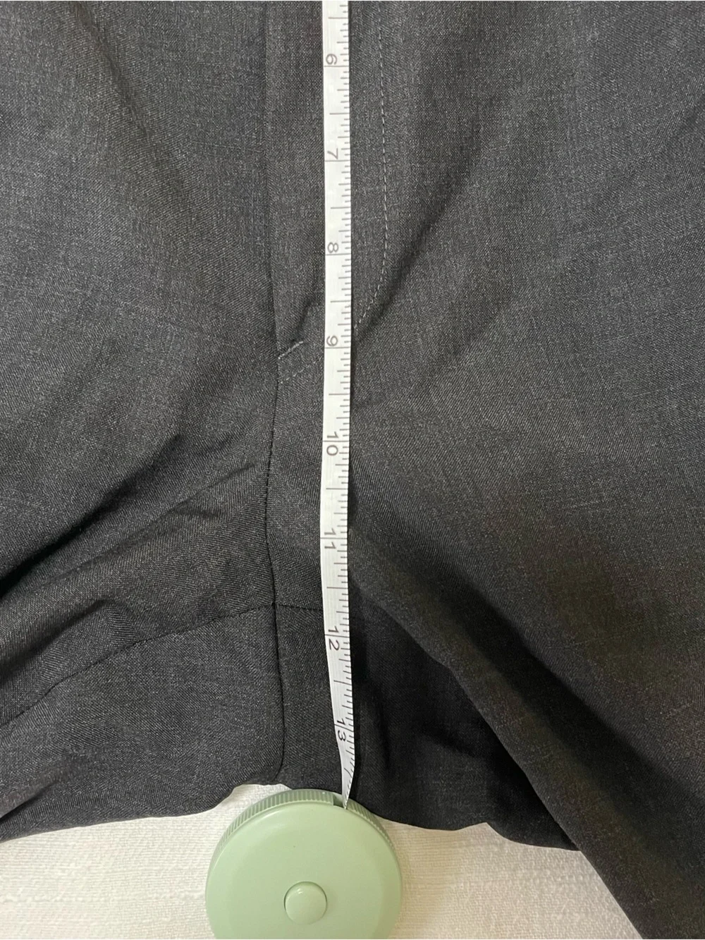 Brooks Brothers Dark Gray Men's Two-Button 💯Wool Suit: polished, tailored, old 💰